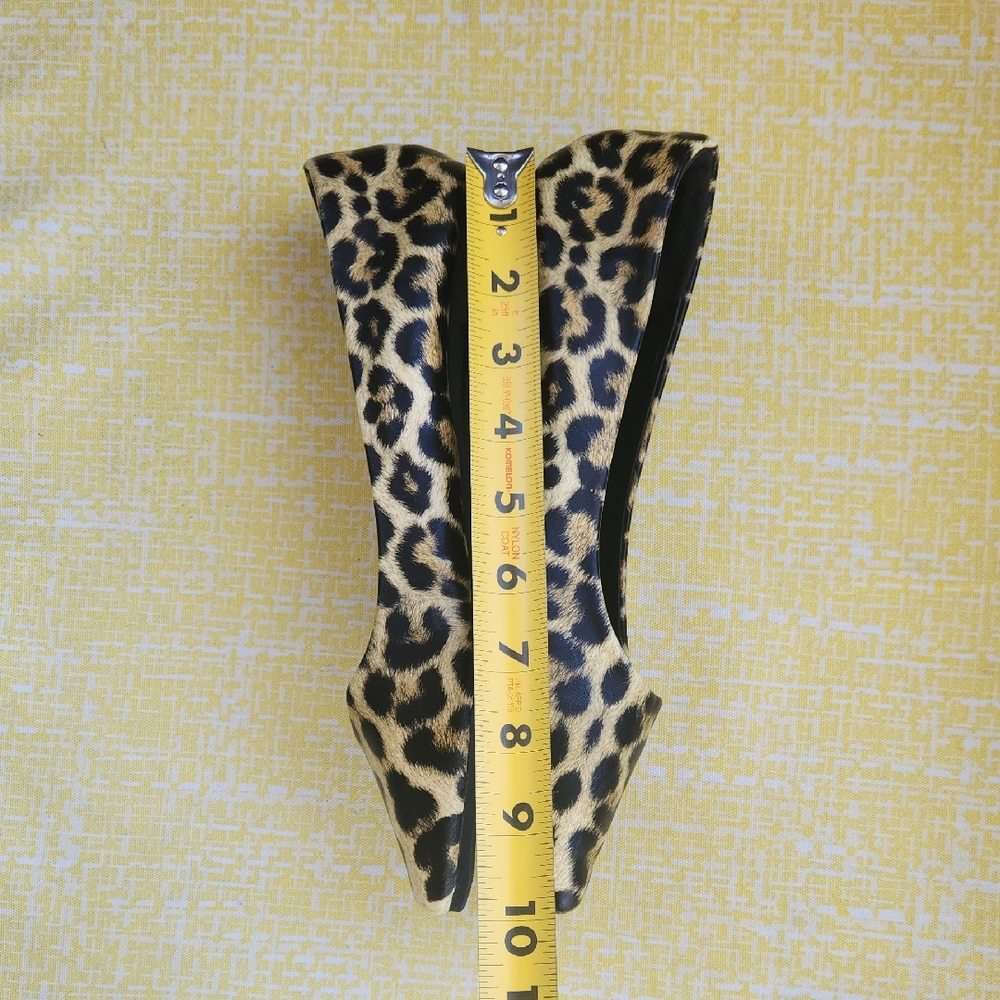 Leopard Print Pointed Toe Flats in Gold and Black - Picture 8 of 16